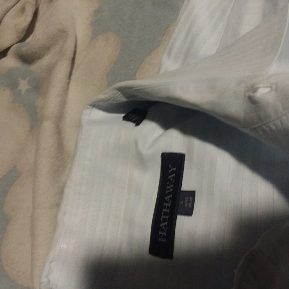 Button down - Picture 2 of 2